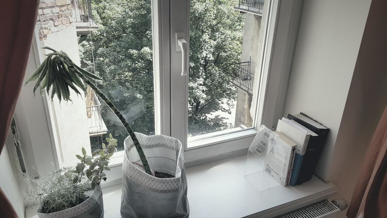 Проживание в семье Cosy room with view of Planty and Mariacki Church Краков-18